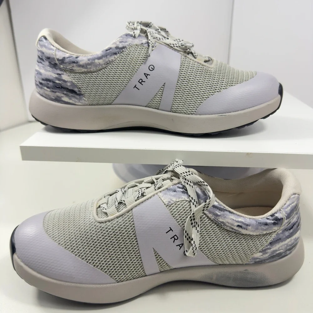 TRAQ by Alegria Q-Chip Women Size 8.5 Grey Camo Walking Shoe TRA-INT-5059 EUR 39